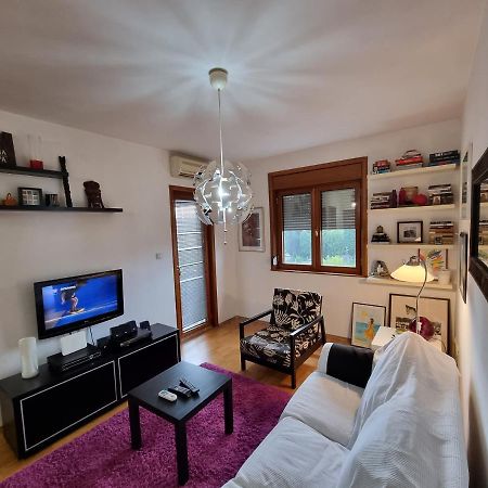 One Bedroom Centre Apartment Подгориця Екстер'єр фото
