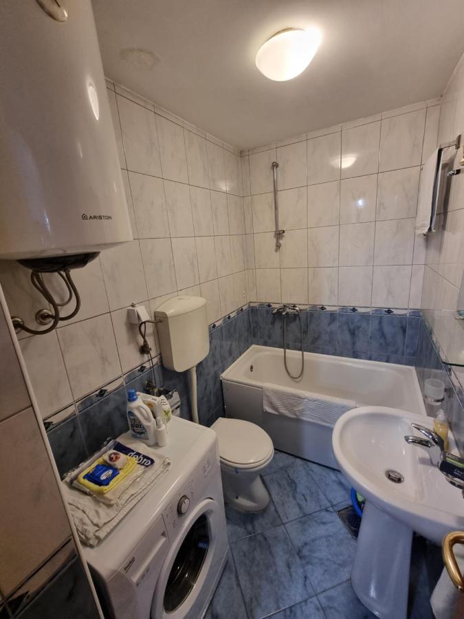 One Bedroom Centre Apartment Подгориця Екстер'єр фото