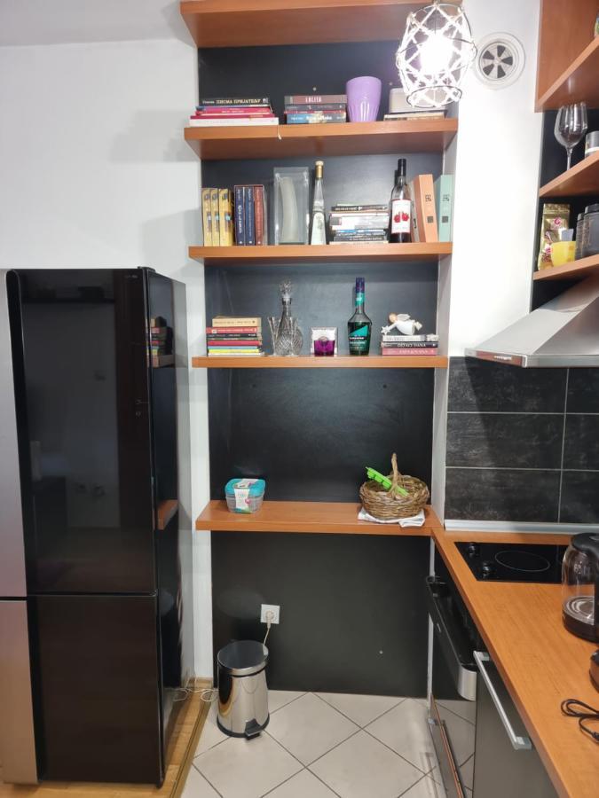 One Bedroom Centre Apartment Подгориця Екстер'єр фото