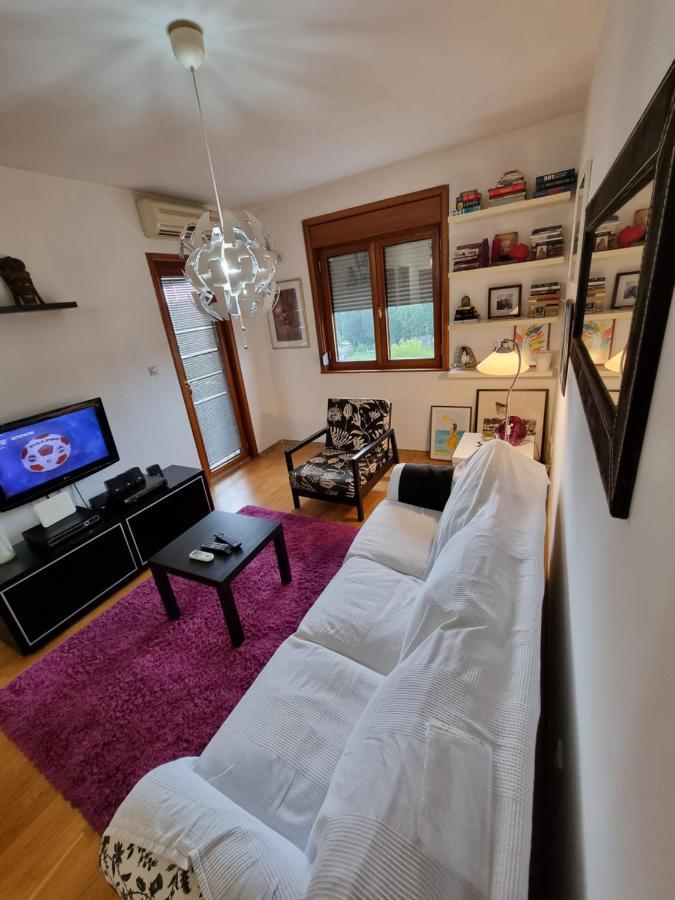 One Bedroom Centre Apartment Подгориця Екстер'єр фото