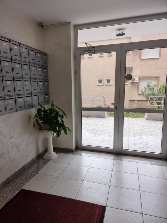 One Bedroom Centre Apartment Подгориця Екстер'єр фото